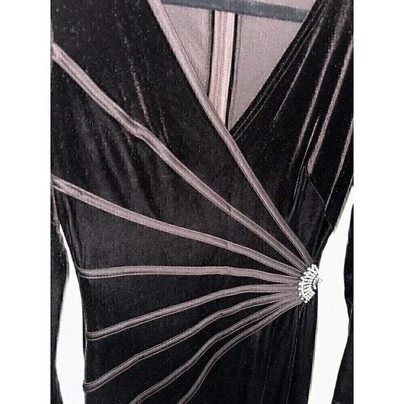 Tadashi Collection Dress Size Small Womens Long Sleeve Purple Velour Jewel Maxi - Picture 3 of 6